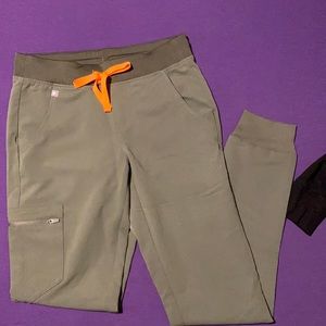 Moss Green FIGS - Jogger Zamora Style - XS/Tall